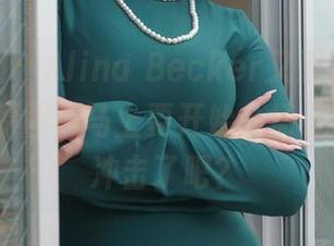 谁能想到，Alina Becker又更新了皮克·菲格的原图，马上要开始一场小小的审美冲击了吧？